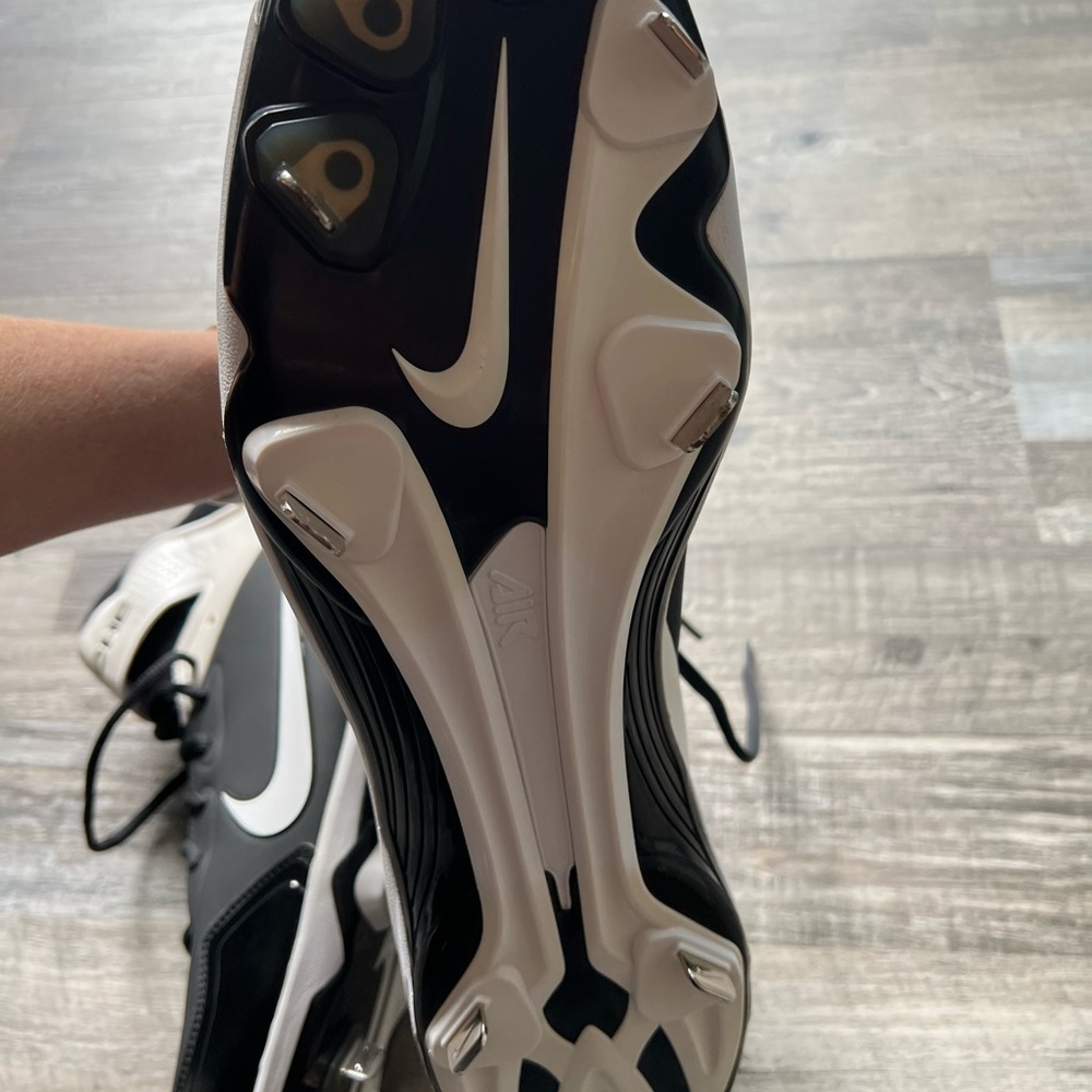 Baseball Cleats - image 5